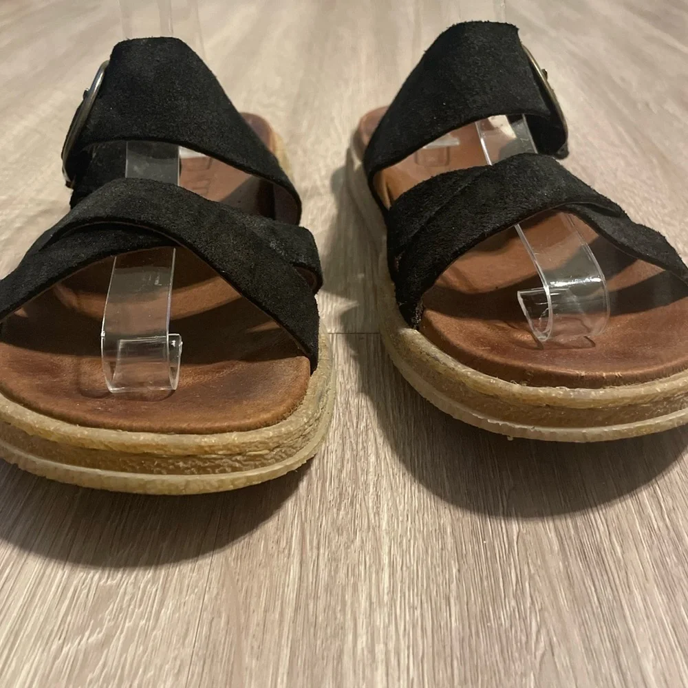 Born Women’s CAITE Sandals Size 8 Black Suede Leather Bohemian Granola Girl